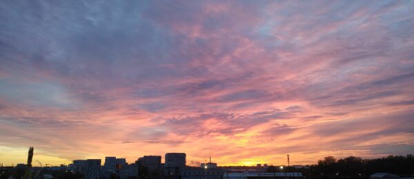 BUTTE STE ANNE – Appartement rénové 100 m²- 3 chambres – Vue LOIRE