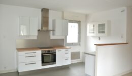 BUTTE STE ANNE – T2 62 m² – Parking et cellier